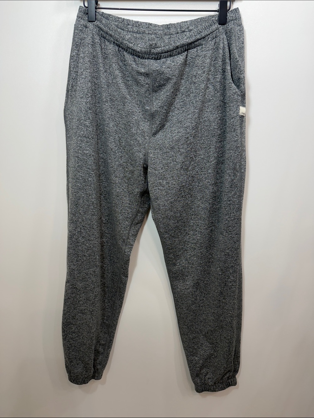 Vuori Women’s Boyfriend sweatpants joggers size medium